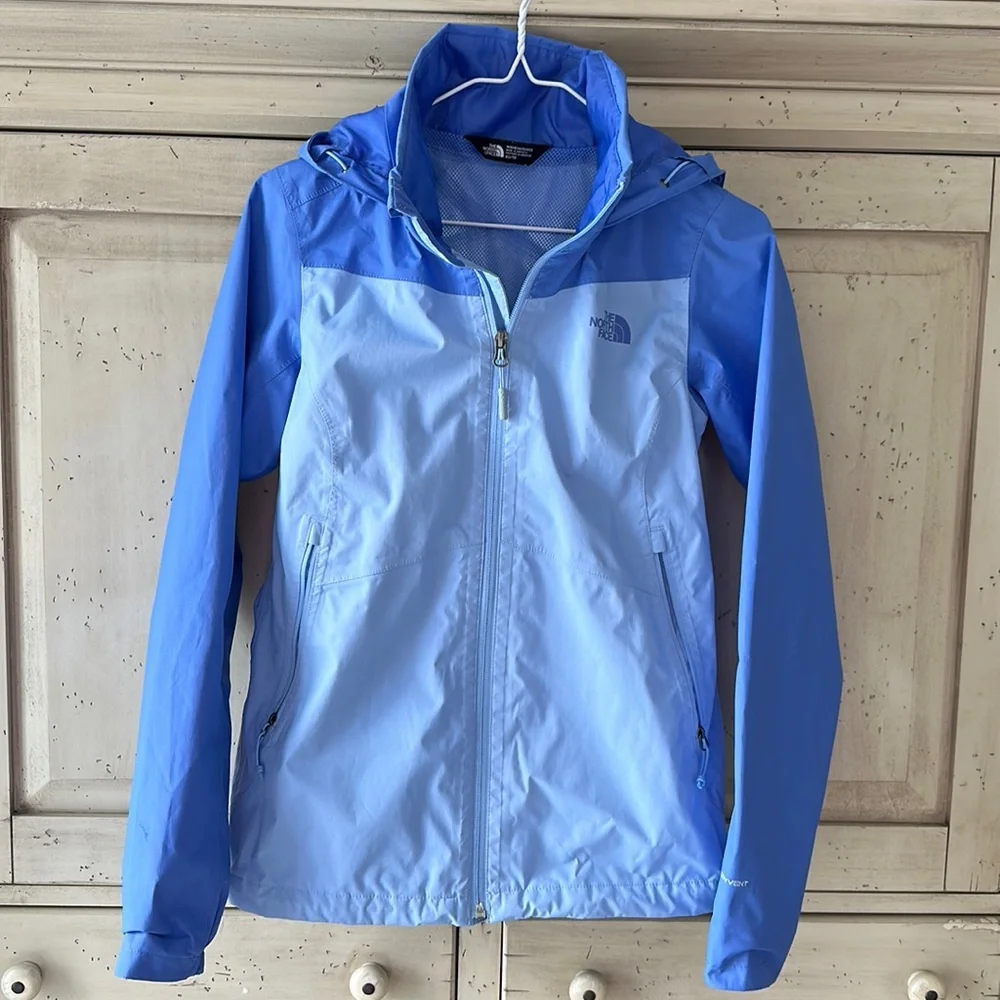 💙 THE NORTH-FACE WOMENS DRY VENT X-SMALL RAIN JACKET “BEAUTIFUL PERWINKLE/BLUE” - Picture 1 of 16